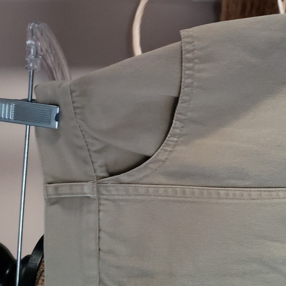 MIDI Tan Moda International skirt with high slit, size 12, runs small. Like new - Picture 2 of 8